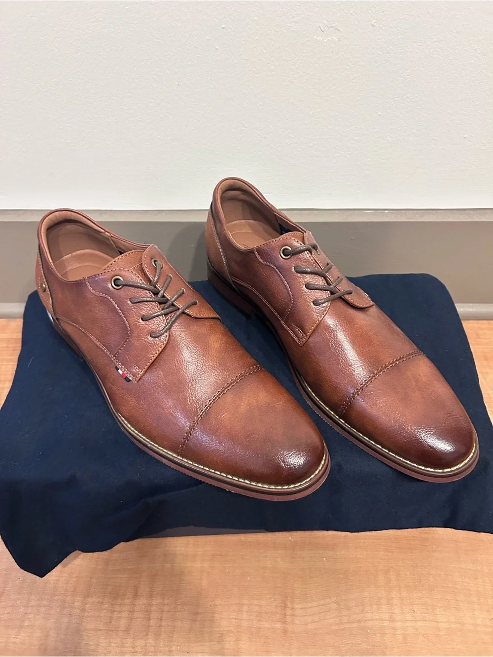 NEW Tommy Hilfiger Classic Brown Leather Cap-Toe Men's Dress Shoes